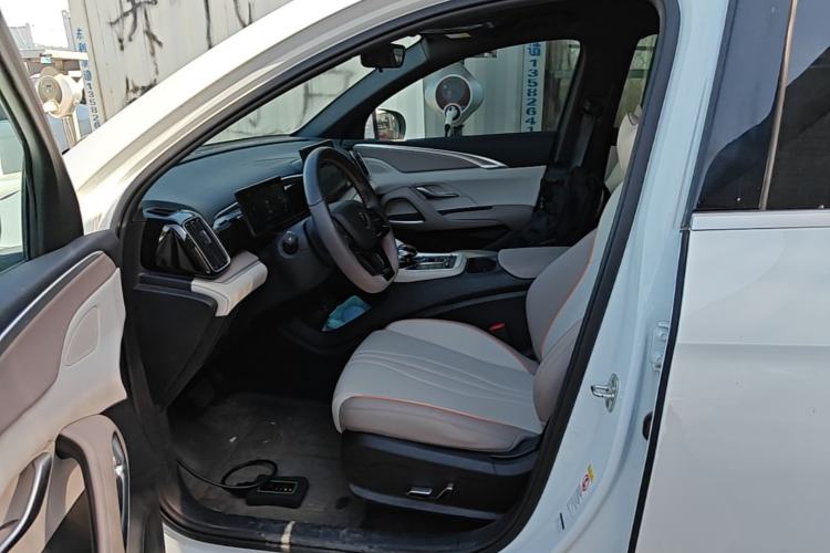 Used BYD Song Pro New Energy 2024 HONOR Edition DM-i 71KM Navigation Model Left Front Seat