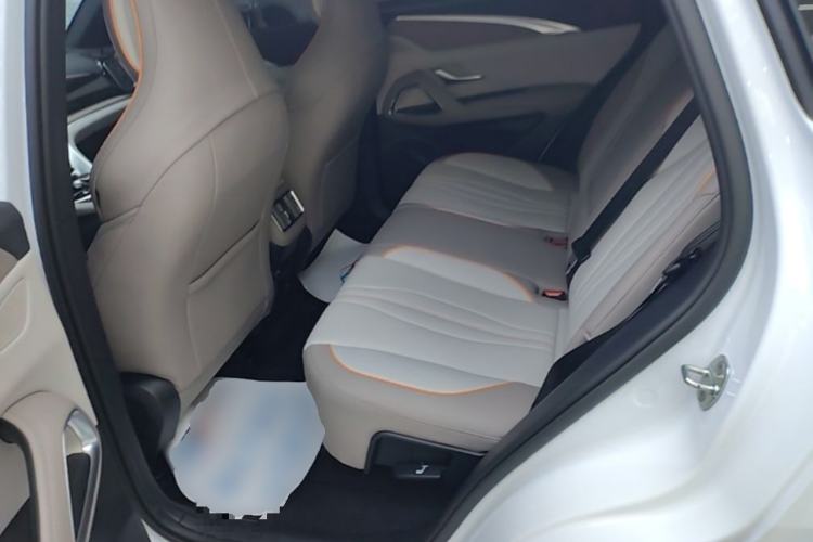 Used BYD Song Pro New Energy 2024 HONOR Edition DM-i 71KM Navigation Model Left Rear Seat