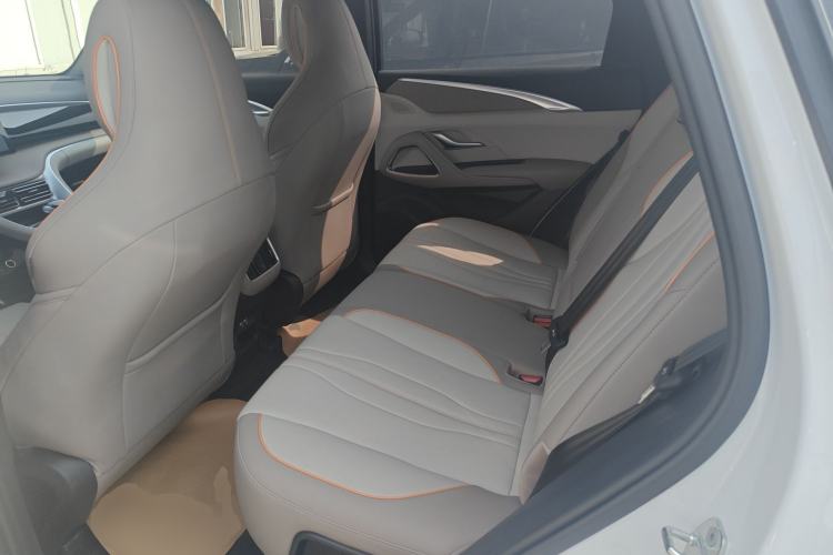 Used BYD Song Pro New Energy 2024 HONOR Edition DM-i 71KM Navigation Model Left Rear Seat
