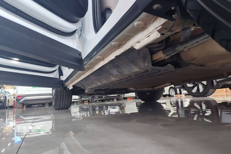 Used BYD Song Pro New Energy 2024 HONOR Edition DM-i 71KM Leading Model Left Side Sill