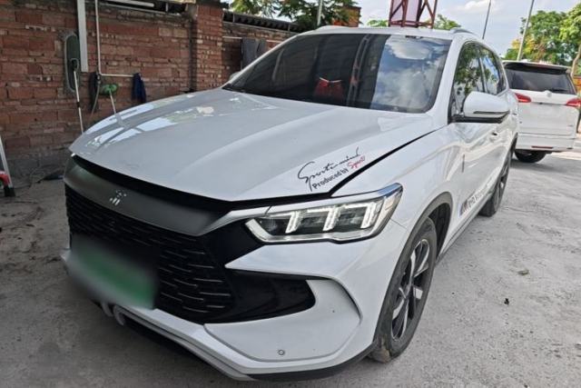 Ojetý BYD Song Pro New Energy 2024 HONOR Edition DM-i 71KM Navigation Model