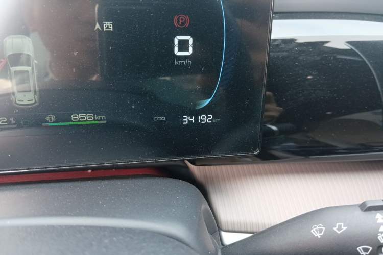 Used BYD Song Pro New Energy 2024 HONOR Edition DM-i 71KM Leading Model Odometer Close Up