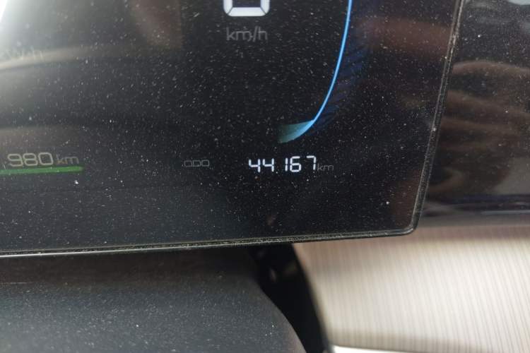 Used BYD Song Pro New Energy 2024 HONOR Edition DM-i 71KM Navigation Model Odometer Close Up