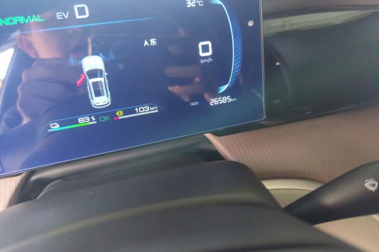 Used BYD Song Pro New Energy 2024 HONOR Edition DM-i 71KM Leading Model Odometer Close Up