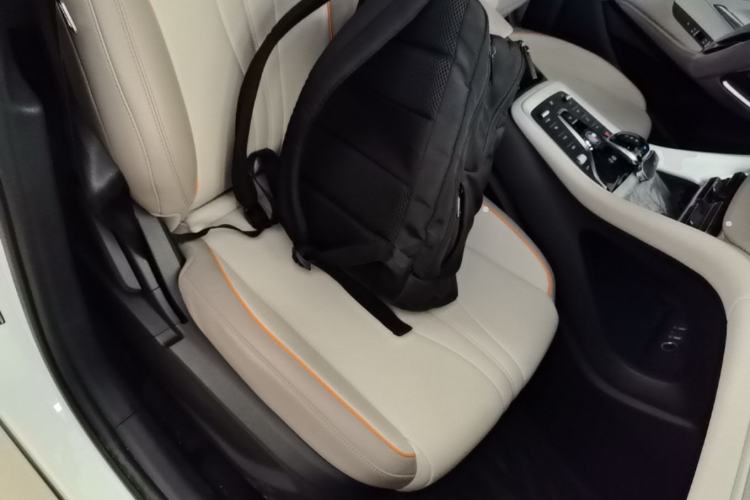 Used BYD Song Pro New Energy 2024 HONOR Edition DM-i 71KM Navigation Model Right Front Seat