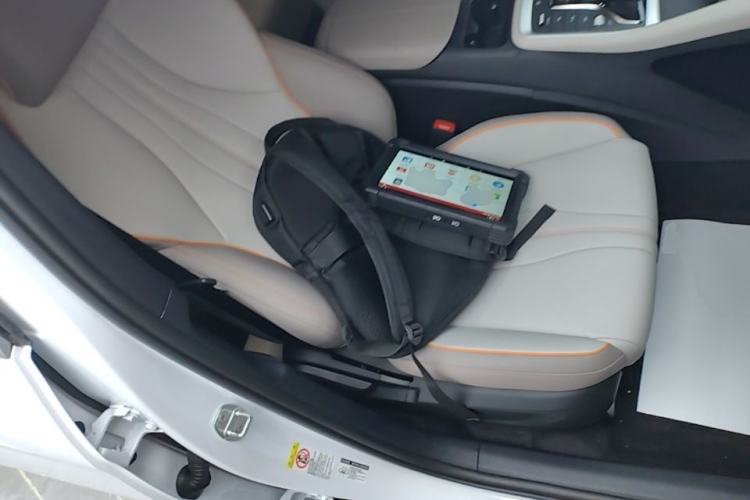 Used BYD Song Pro New Energy 2024 HONOR Edition DM-i 71KM Navigation Model Right Front Seat
