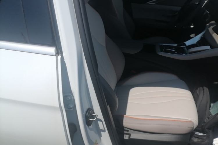 Used BYD Song Pro New Energy 2024 HONOR Edition DM-i 71KM Navigation Model Right Front Seat