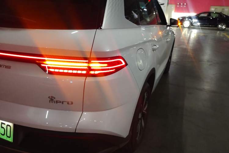 Used BYD Song Pro New Energy 2024 HONOR Edition DM-i 71KM Navigation Model Right Rear Taillight