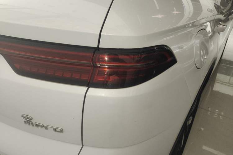 Used BYD Song Pro New Energy 2024 HONOR Edition DM-i 71KM Navigation Model Right Rear Taillight