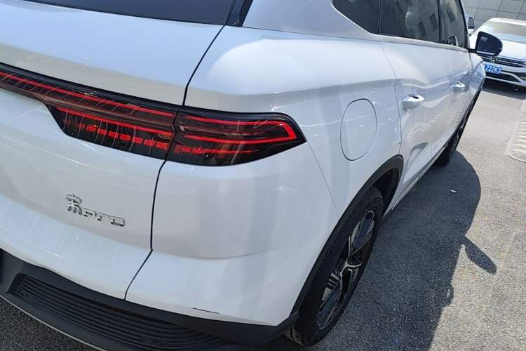 Used BYD Song Pro New Energy 2024 HONOR Edition DM-i 110KM Excellence Model Right Rear Taillight