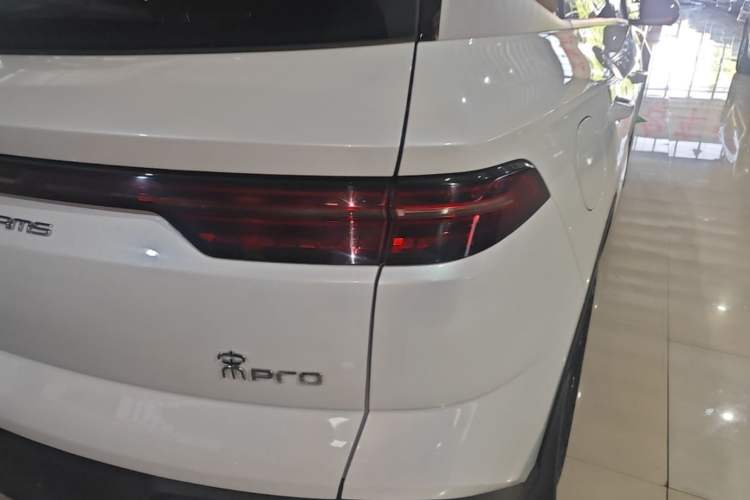 Used BYD Song Pro New Energy 2024 HONOR Edition DM-i 110KM Excellence Model Right Rear Taillight