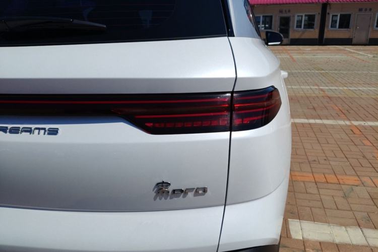 Used BYD Song Pro New Energy 2024 HONOR Edition DM-i 71KM Navigation Model Right Rear Taillight