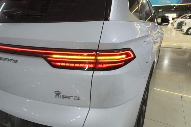 Used BYD Song Pro New Energy 2024 HONOR Edition DM-i 71KM Navigation Model Right Rear Taillight