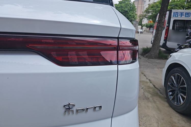 Used BYD Song Pro New Energy 2024 HONOR Edition DM-i 71KM Navigation Model Right Rear Taillight