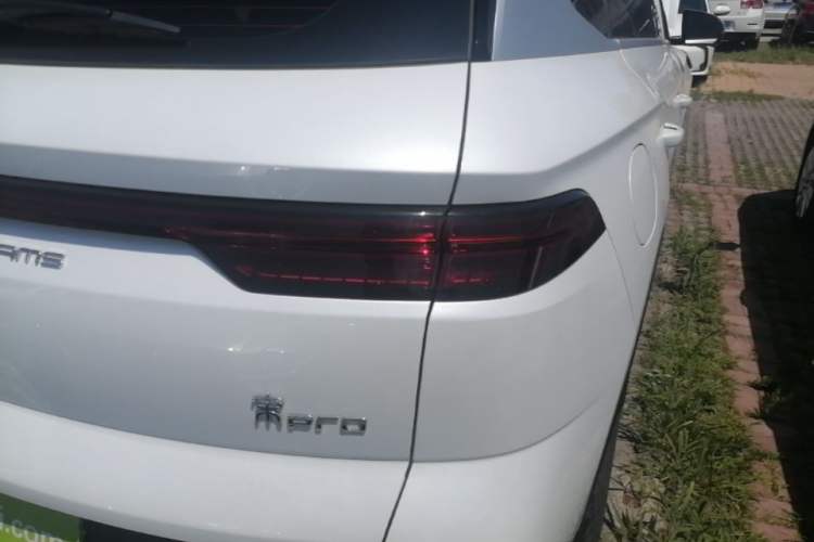 Used BYD Song Pro New Energy 2024 HONOR Edition DM-i 71KM Navigation Model Right Rear Taillight