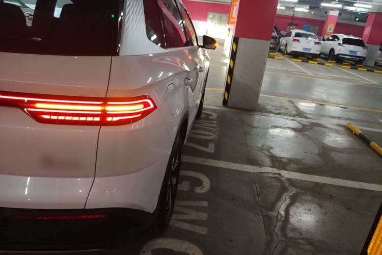 Used BYD Song Pro New Energy 2024 HONOR Edition DM-i 110KM Beyond Model Right Rear Taillight