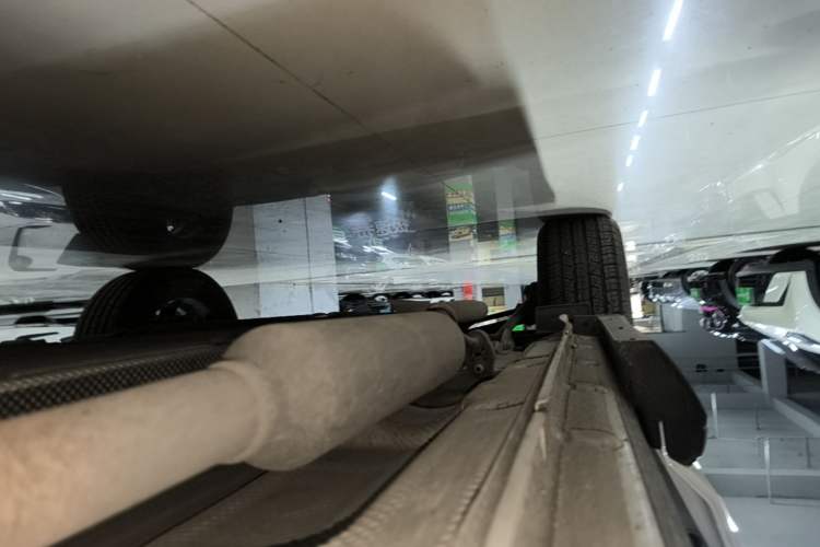 Used BYD Song Pro New Energy 2024 HONOR Edition DM-i 71KM Navigation Model Right Side Sill