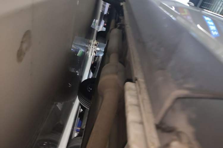 Used BYD Song Pro New Energy 2024 HONOR Edition DM-i 71KM Navigation Model Right Side Sill