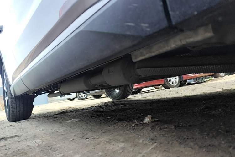 Used BYD Song Pro New Energy 2024 HONOR Edition DM-i 110KM Beyond Model Right Side Sill
