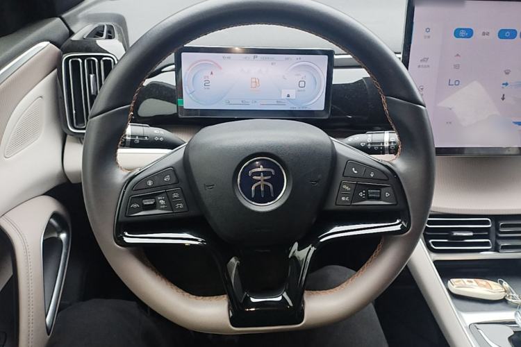 Used BYD Song Pro New Energy 2024 HONOR Edition DM-i 110KM Excellence Model Steering Wheel
