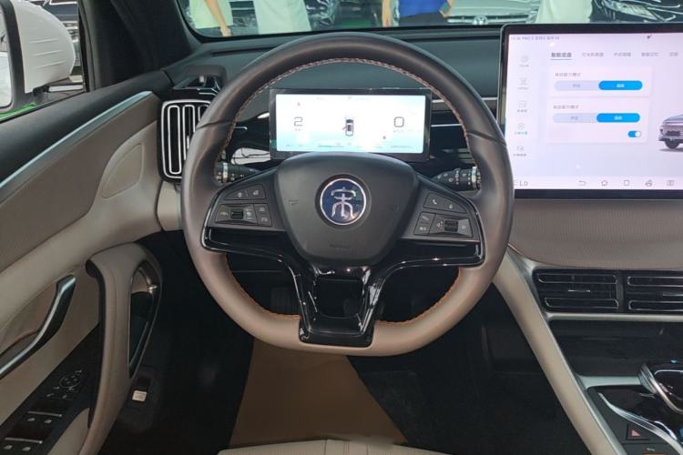Used BYD Song Pro New Energy 2024 HONOR Edition DM-i 110KM Excellence Model Steering Wheel