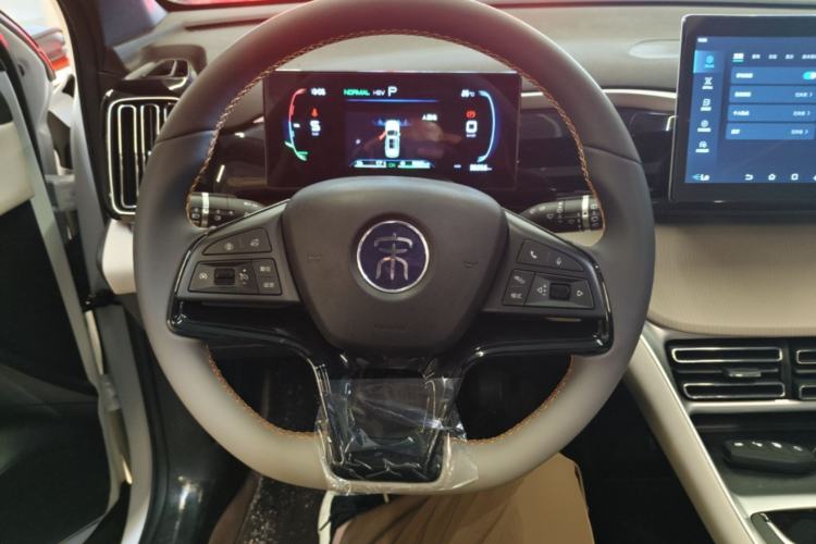 Used BYD Song Pro New Energy 2024 HONOR Edition DM-i 71KM Leading Model Steering Wheel