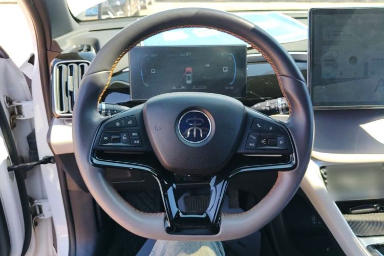 Used BYD Song Pro New Energy 2024 HONOR Edition DM-i 71KM Navigation Model Steering Wheel