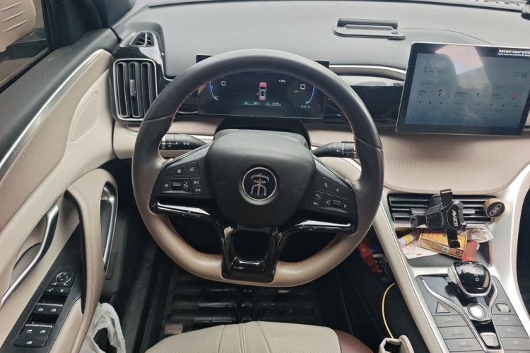 Used BYD Song Pro New Energy 2024 HONOR Edition DM-i 71KM Navigation Model Steering Wheel