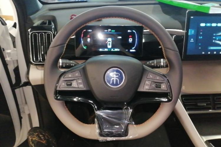 Used BYD Song Pro New Energy 2024 HONOR Edition DM-i 71KM Navigation Model Steering Wheel