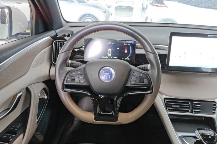 Used BYD Song Pro New Energy 2024 HONOR Edition DM-i 71KM Navigation Model Steering Wheel