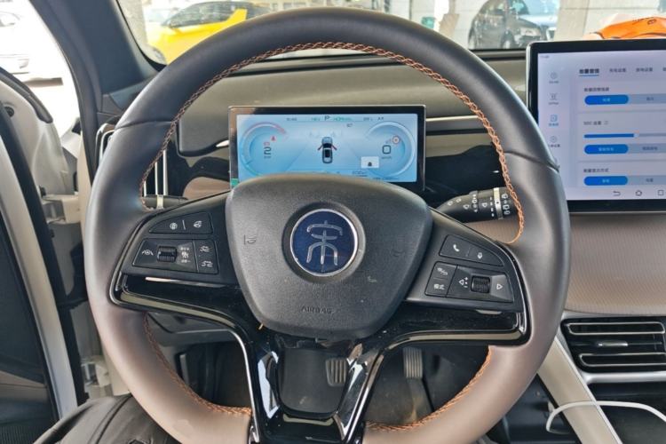 Used BYD Song Pro New Energy 2024 HONOR Edition DM-i 71KM Beyond Model Steering Wheel