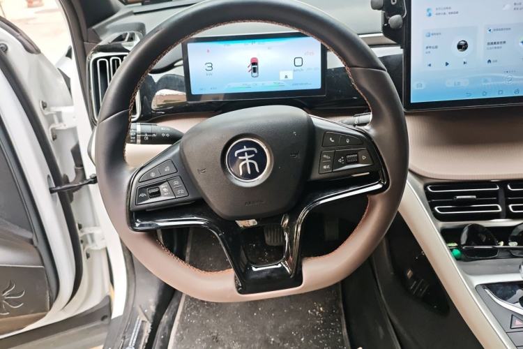 Used BYD Song Pro New Energy 2024 HONOR Edition DM-i 110KM Beyond Model Steering Wheel