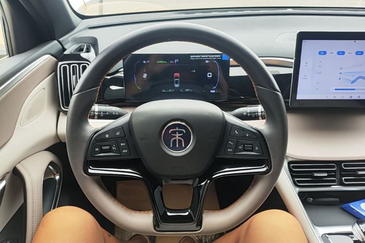 Used BYD Song Pro New Energy 2024 HONOR Edition DM-i 71KM Navigation Model Steering Wheel