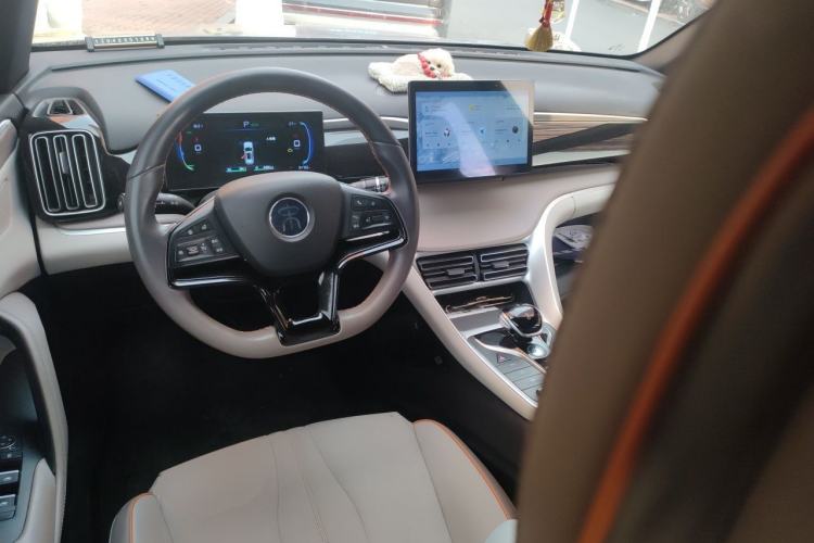 Used BYD Song Pro New Energy 2024 HONOR Edition DM-i 71KM Navigation Model Steering Wheel