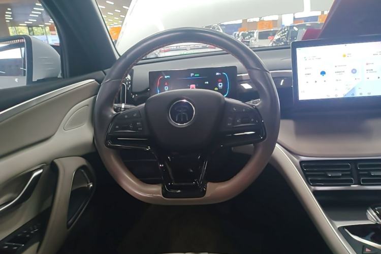 Used BYD Song Pro New Energy 2024 HONOR Edition DM-i 71KM Leading Model Steering Wheel