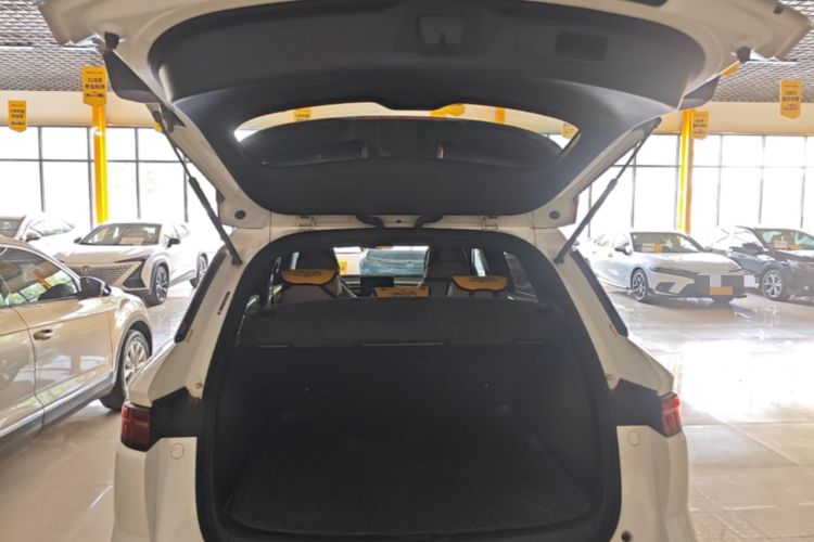 Used BYD Song Pro New Energy 2024 HONOR Edition DM-i 71KM Navigation Model Trunk