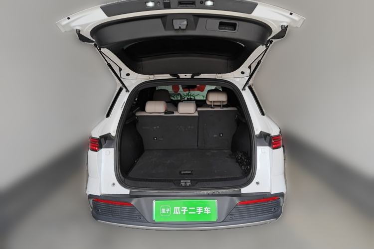 Used BYD Song Pro New Energy 2024 HONOR Edition DM-i 71KM Navigation Model Trunk