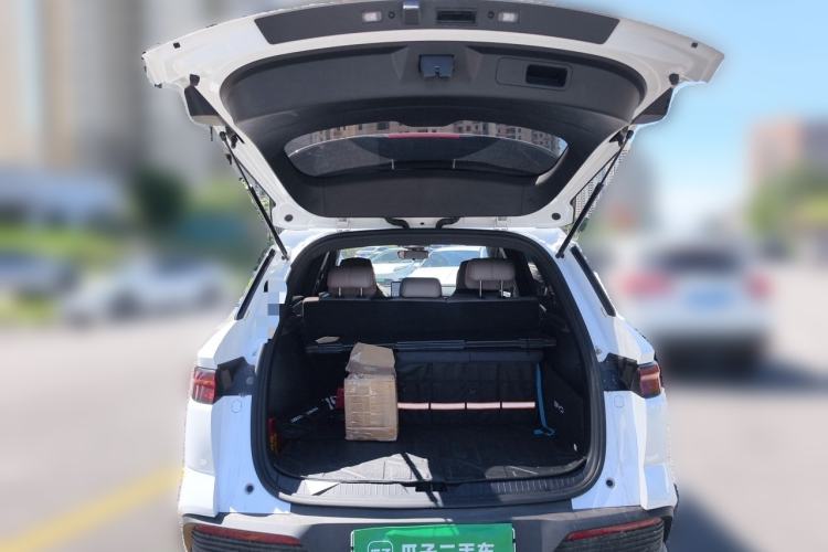 Used BYD Song Pro New Energy 2024 HONOR Edition DM-i 71KM Navigation Model Trunk