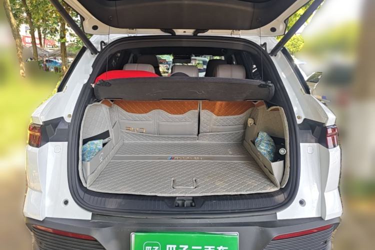 Used BYD Song Pro New Energy 2024 HONOR Edition DM-i 110KM Excellence Model Trunk