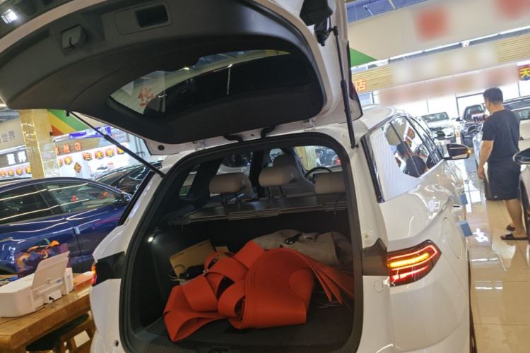 Used BYD Song Pro New Energy 2024 HONOR Edition DM-i 71KM Leading Model Trunk
