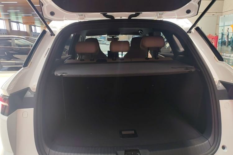 Used BYD Song Pro New Energy 2024 HONOR Edition DM-i 71KM Leading Model Trunk
