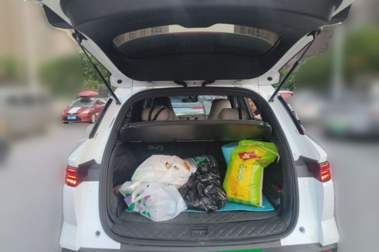 Used BYD Song Pro New Energy 2024 HONOR Edition DM-i 71KM Leading Model Trunk
