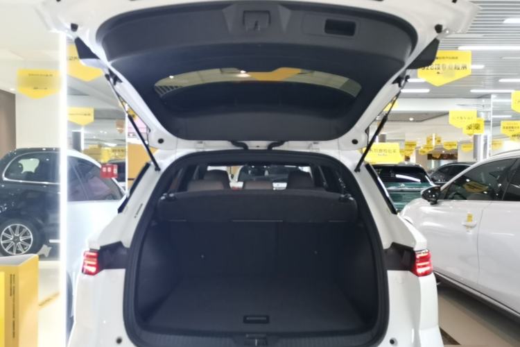 Used BYD Song Pro New Energy 2024 HONOR Edition DM-i 71KM Navigation Model Trunk