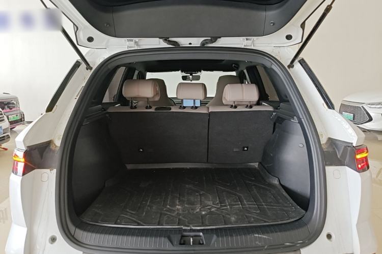 Used BYD Song Pro New Energy 2024 HONOR Edition DM-i 71KM Leading Model Trunk