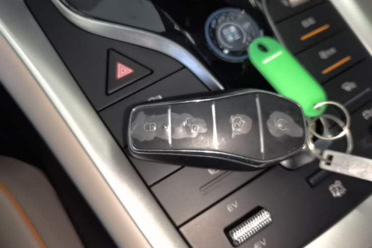 Used BYD Song Pro New Energy 2024 HONOR Edition DM-i 71KM Beyond Model Vehicle Key