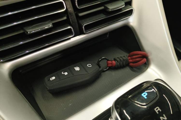 Used BYD Song Pro New Energy 2024 HONOR Edition DM-i 71KM Leading Model Vehicle Key