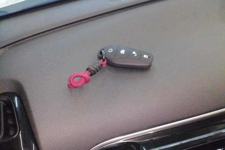 Used BYD Song Pro New Energy 2024 HONOR Edition DM-i 71KM Navigation Model Vehicle Key