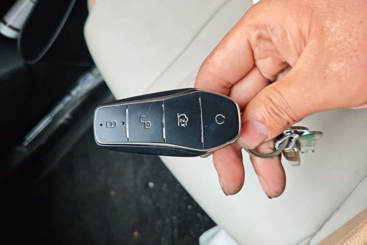 Used BYD Song Pro New Energy 2024 HONOR Edition DM-i 110KM Beyond Model Vehicle Key