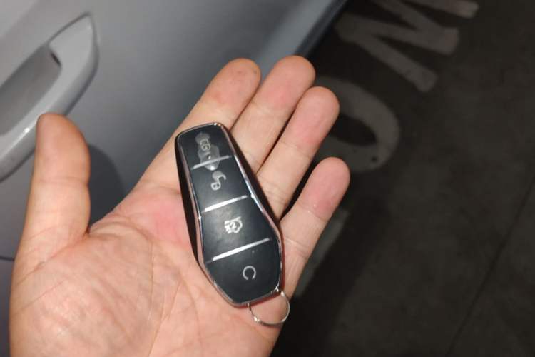 Used BYD Song Pro New Energy 2024 HONOR Edition DM-i 110KM Beyond Model Vehicle Key