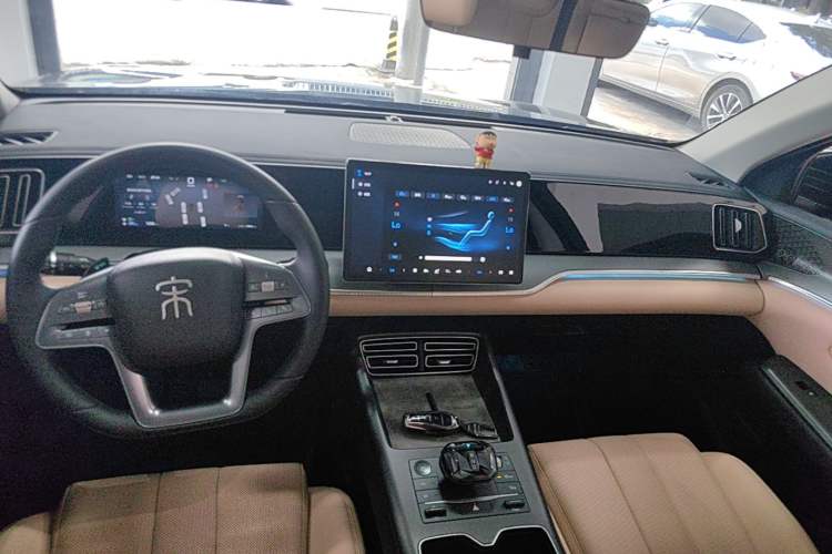 Used BYD Song Pro New Energy 2025 Second-Generation Intelligent Driving Version DM-i 115KM Superior Trim Audio And AC Panel